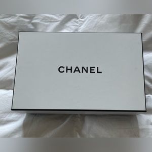 Chanel box